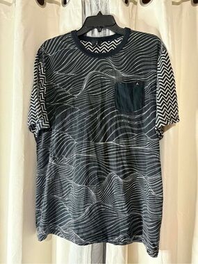 Men's Jordan Black Wave-Print Short Sleeve Shirt with Pocket Size XL
